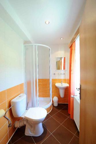 Relax Hotel B�ra