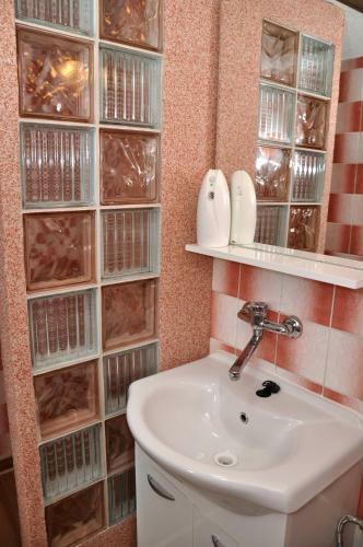 Hostal Pension Nika