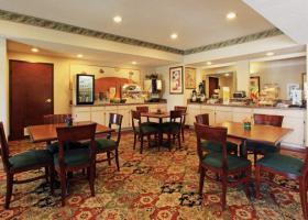 Hotel Quality Inn & Suites West Chase