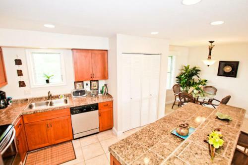 Alii Kai Oceanfront Villa