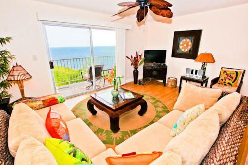 Alii Kai Oceanfront Villa