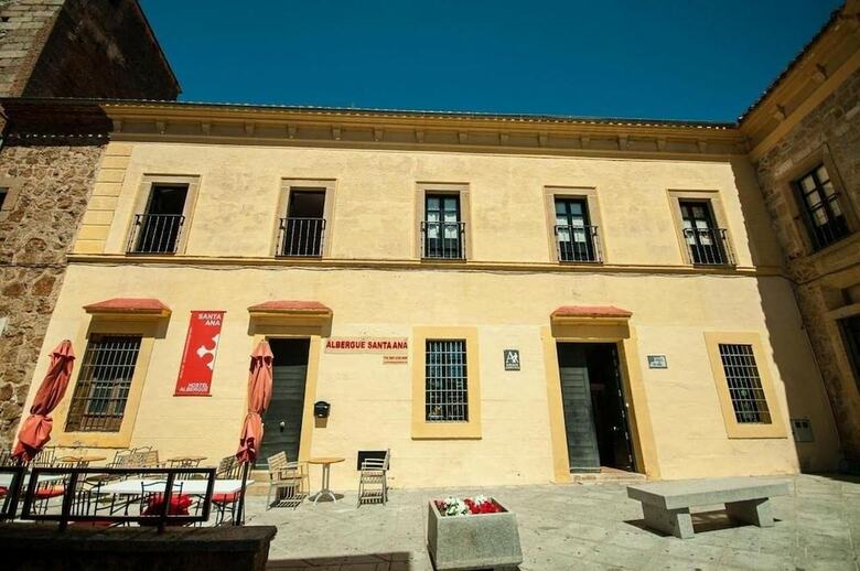 Albergue Santa Ana