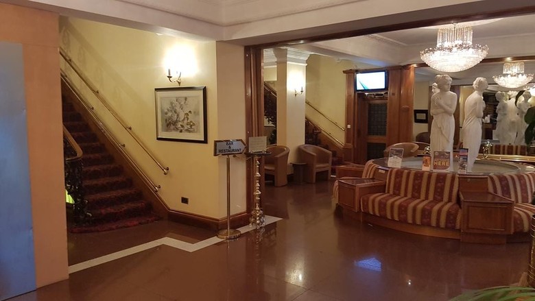 Abbey Court Hotel