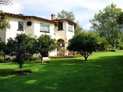 Casa Bugambilia, Un Peque�o Hotel En Tepoztl�n