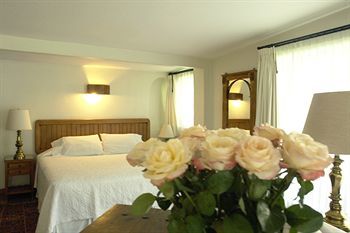 Casa Bugambilia, Un Peque�o Hotel En Tepoztl�n