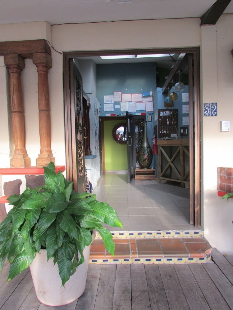 Panama House Bed & Breakfast