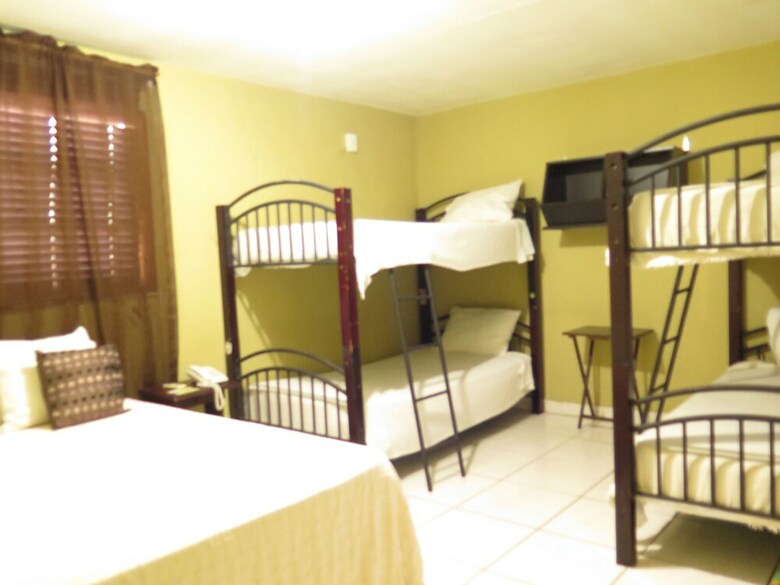 Panama House Bed & Breakfast