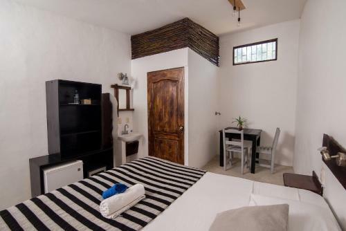 Hotel & Hostel El Punto