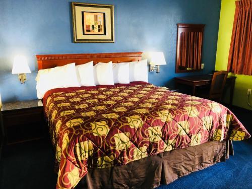 Encore Motel