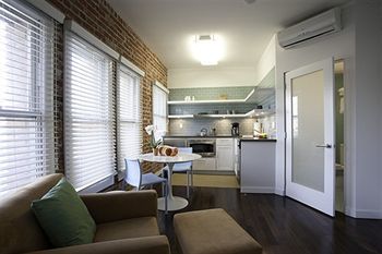 Hotel Venice Breeze Suites