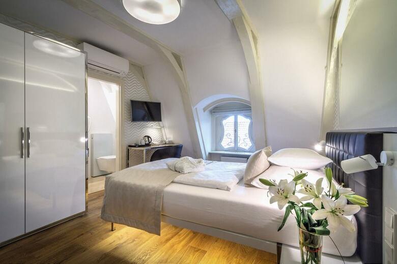 Hotel Golden Star