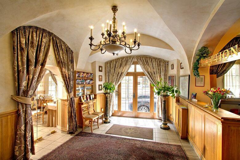 Hotel Golden Star