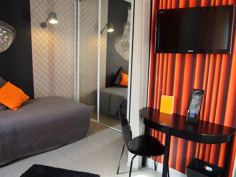 Porte De Versailles Hotel