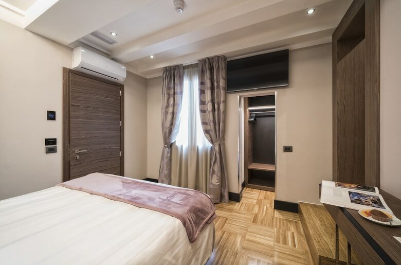 Solo Experience Hotel