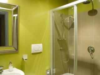 Bed & Breakfast N4u Guest House