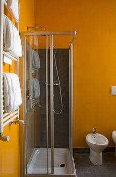 Bed & Breakfast N4u Guest House