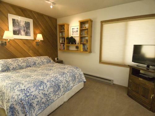 Hotel Snowcreek Resort