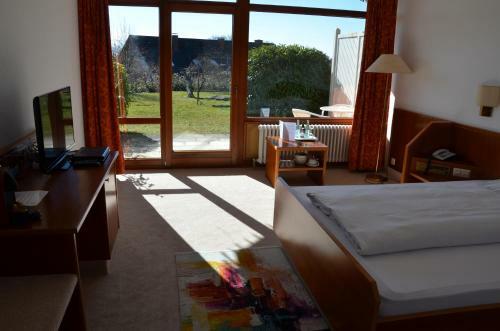 Hostal Hotel Garni Reulein