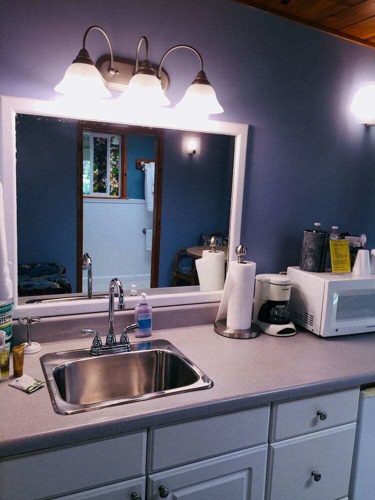 Aloha Junction Bed & Breakfast
