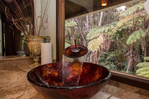 Lodge Chalet Kilauea Collection