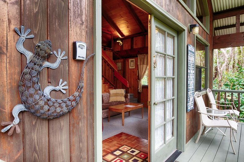 Lava Lodge At Hale Kilauea