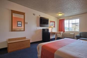 Motel 6 Merced
