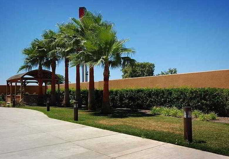 Hotel Courtyard Merced