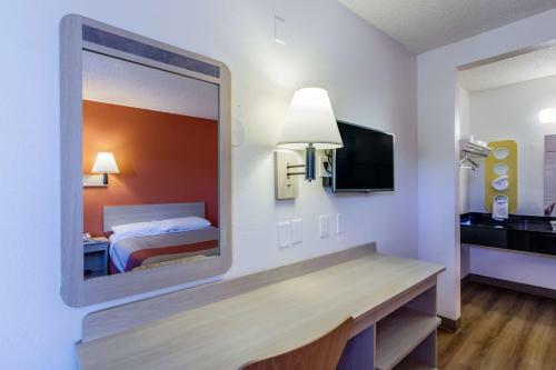 Motel 6 Modesto