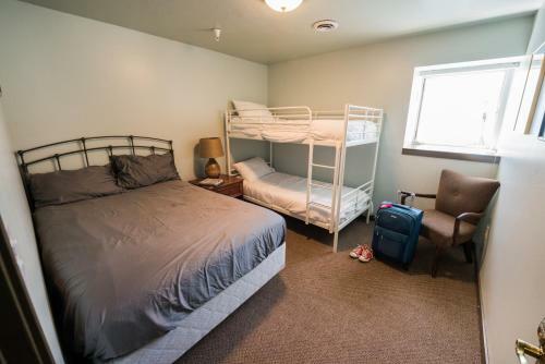 Hi - Monterey Hostel