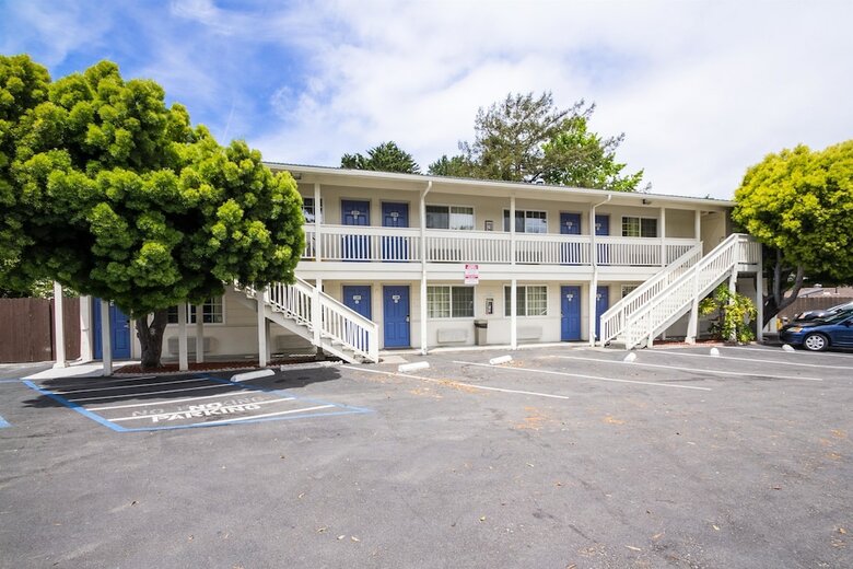 Motel 6 - Downtown Monterey