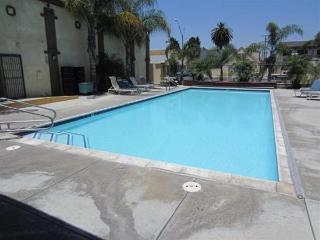 Colonial Pool & Spa Motel