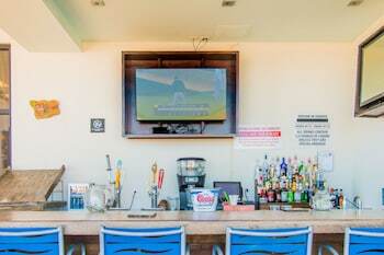 Hotel Holiday Inn Express Orange Beach - On The Beach