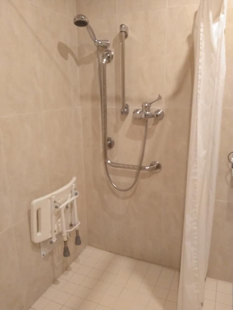 Hotel La Boro�a