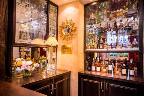 Hotel H�tel Louis II Saint Germain
