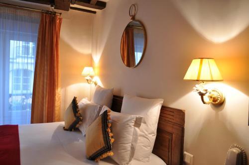 Hotel H�tel Louis II Saint Germain