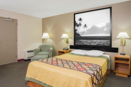 Hotel Super 8 Madison East