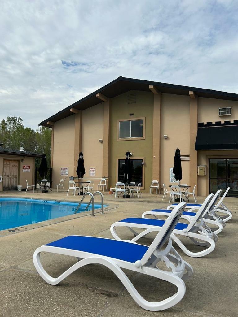 Hotel Americas Best Value Inn Madison