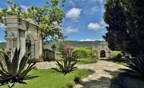 Hotel Parador-museo Santa Maria