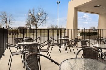 Hotel Baymont Inn And Suites Springfield