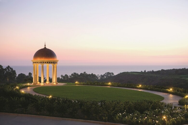 Hotel Resort At Pelican Hill
