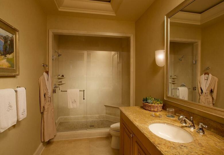 Hotel Resort At Pelican Hill