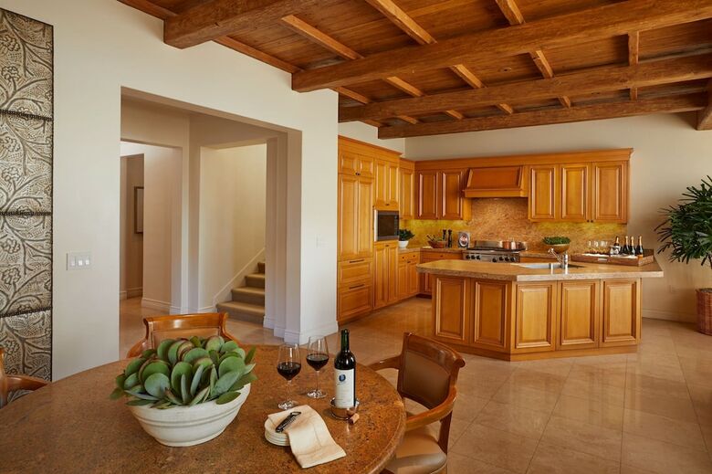 Hotel Resort At Pelican Hill