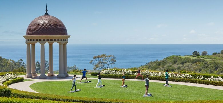Hotel Resort At Pelican Hill