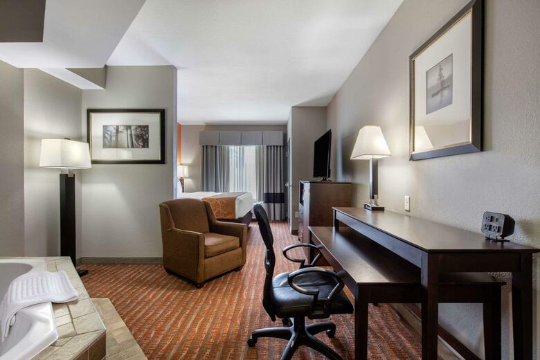 Hotel Comfort Suites Jackson