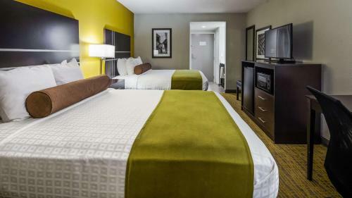 Hotel Best Western Plus Hanes Mall