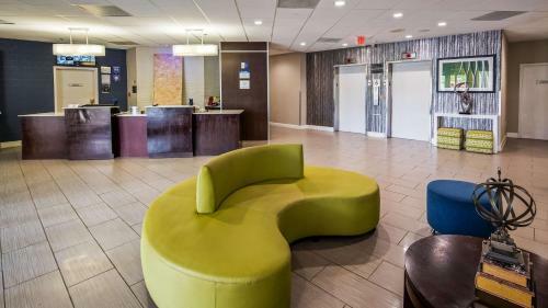 Hotel Best Western Plus Hanes Mall