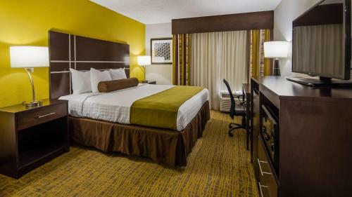 Hotel Best Western Plus Hanes Mall