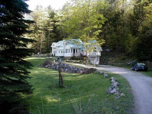 Bed & Breakfast Mountain Valley Retreat