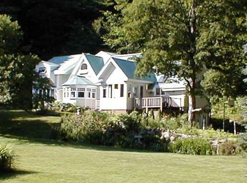 Bed & Breakfast Mountain Valley Retreat