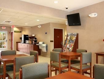 Hotel Microtel Inn By Wyndham Rogers